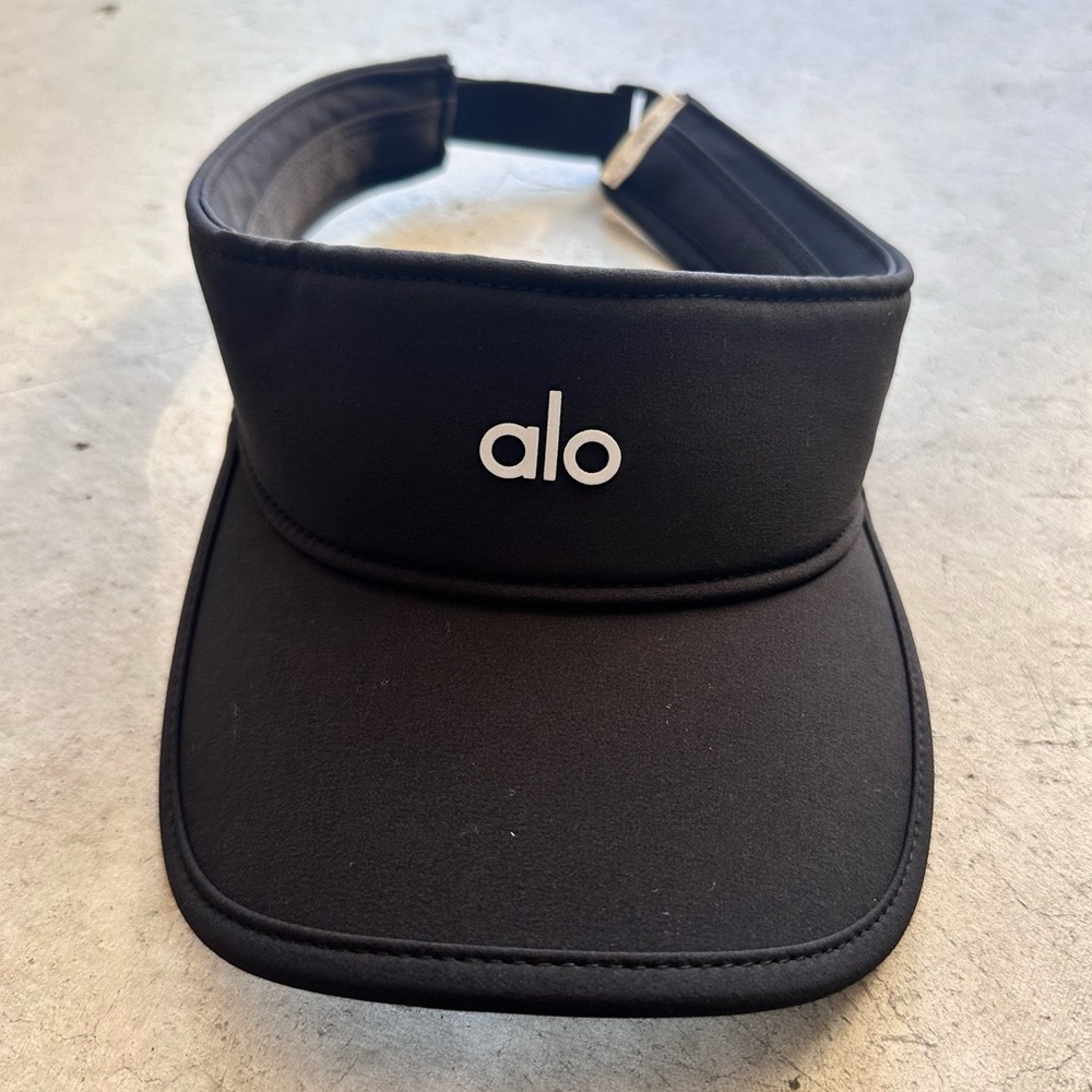 ALO Yoga Performance Eclipse Visor - image 2